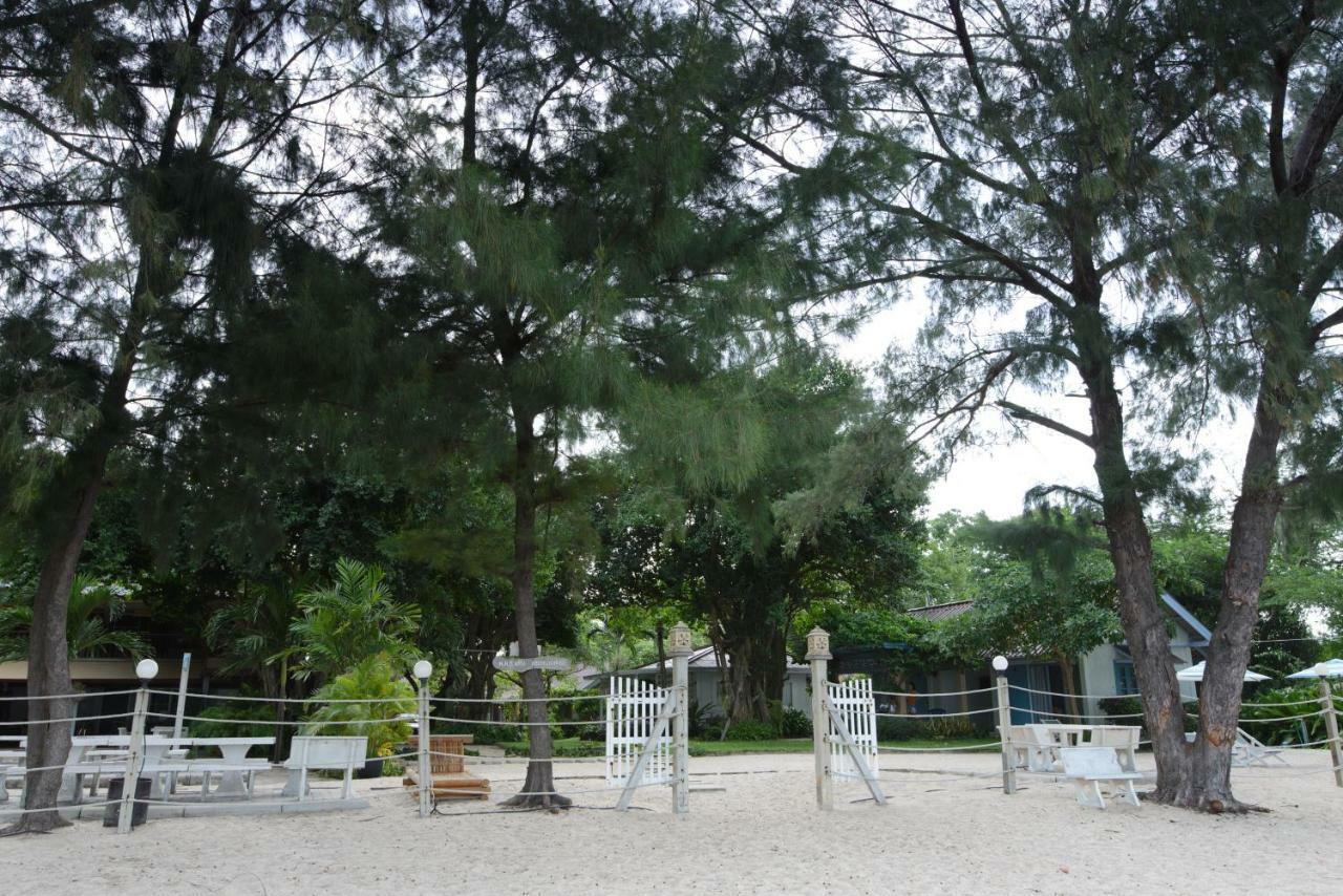 Baan Kratom Tong By The Sea Villa Cha-Am Exterior foto